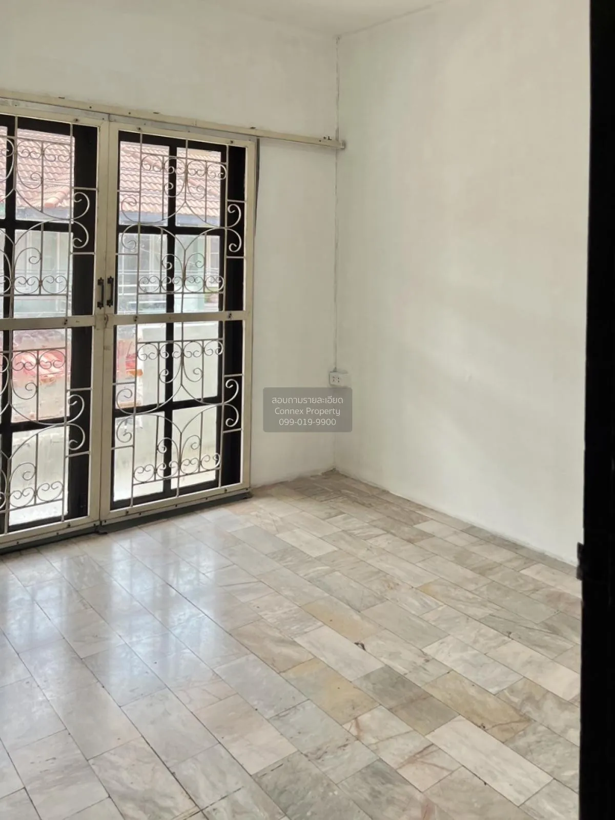 ขายทาวน์เฮ้าส์/ทาวน์โฮม  บ้านพรธิสาร 5 ลำผักกูด ธัญบุรี ปทุมธานี 