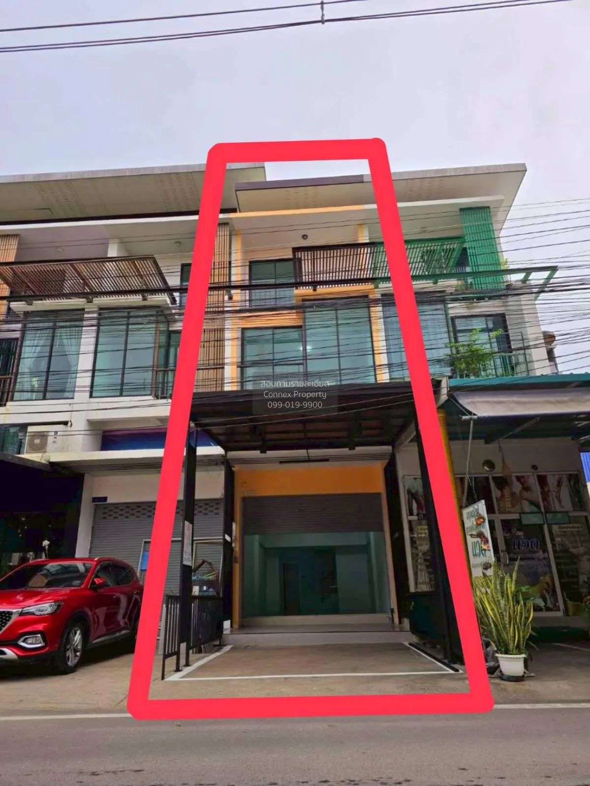 For Sale 3.5-storey commercial building , Mueang Chon Buri , Chon 1