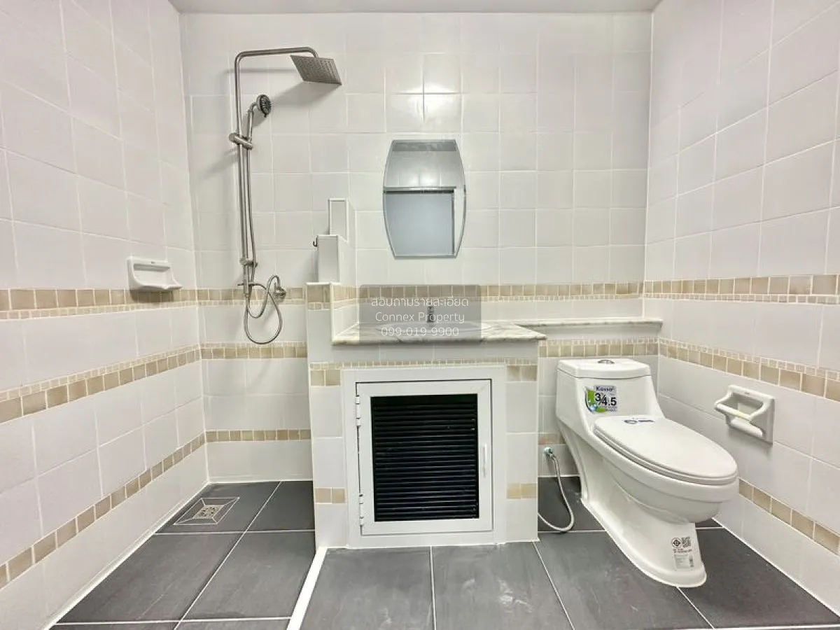 For Sale Townhouse/Townhome  , Baan Piya Wararom 3  , newly renov