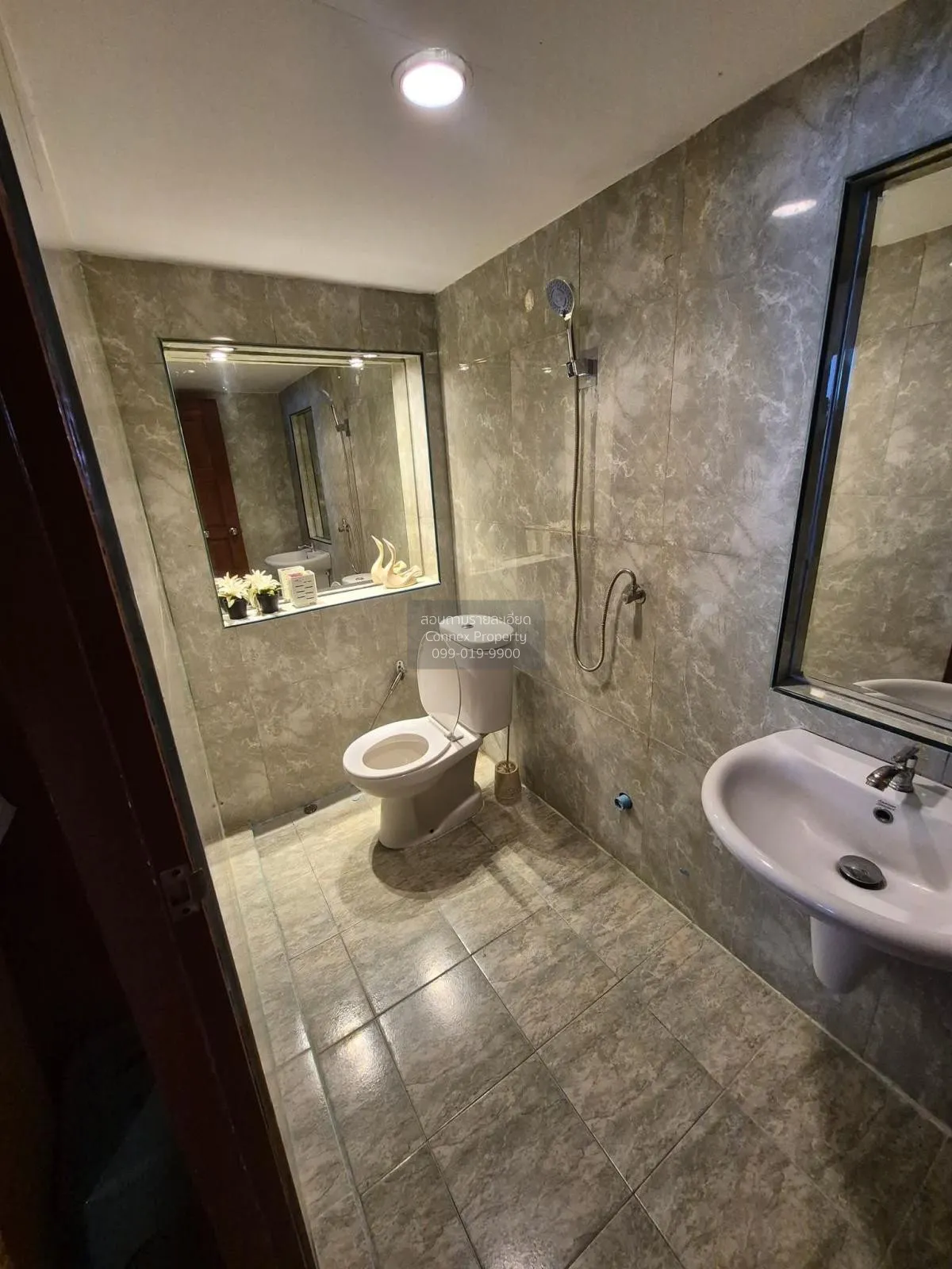 เช่าบ้านเดี่ยวให้เช่า , รัชดา ห้องมุม หน้ากว้าง สามเสนนอก เขต ห้ว