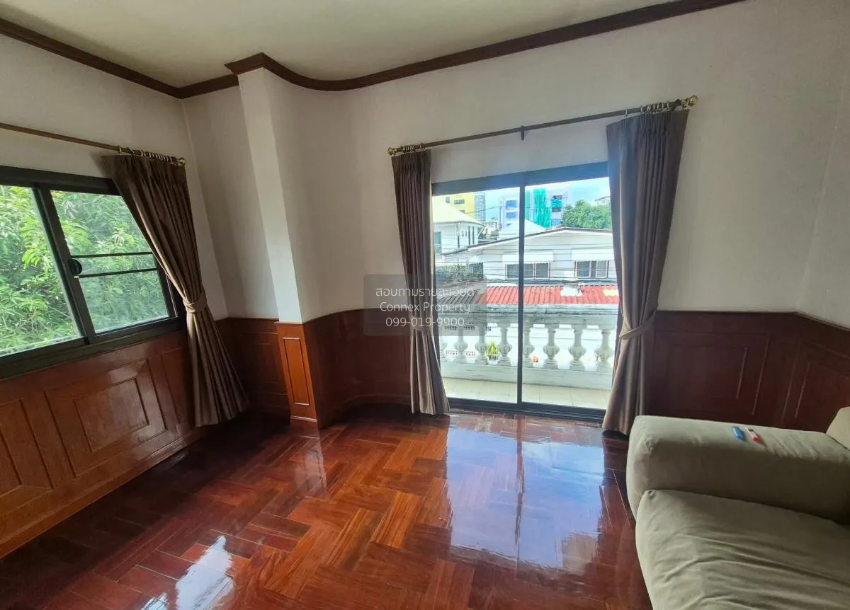 เช่าบ้านเดี่ยวให้เช่า , รัชดา ห้องมุม หน้ากว้าง สามเสนนอก เขต ห้ว