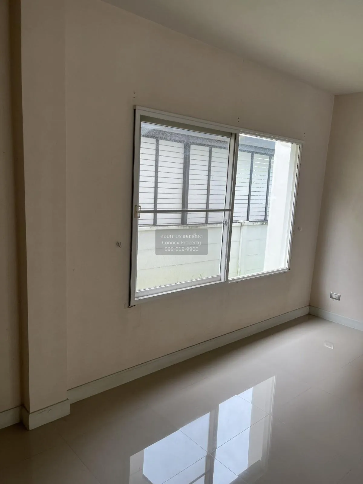 ขายบ้าน  เซนโทร พระราม 9 - มอเตอร์เวย์ คลองสองต้นนุ่น เขต ลาดกระบ