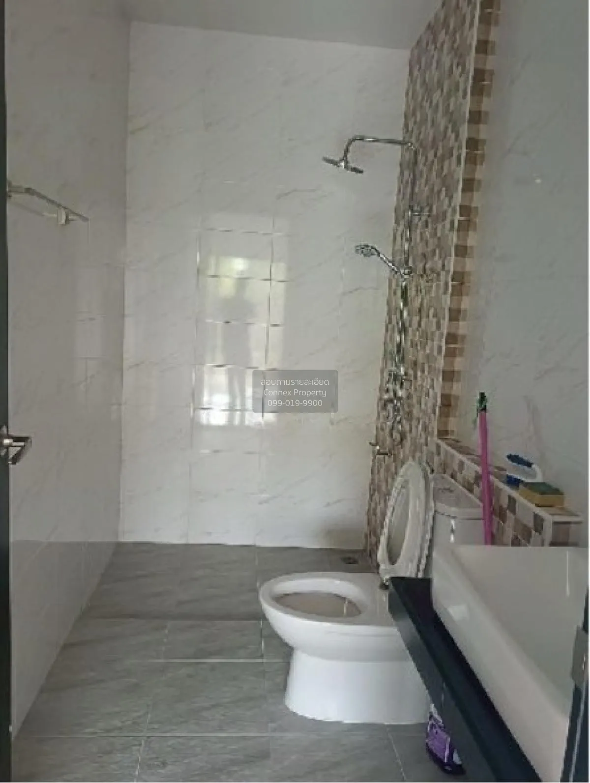 ขายทาวน์เฮาส์ 2 ชั้น พื้นที่ 189 ตารางเมตร หาดใหญ่ สงขลา บ้านพรุ 