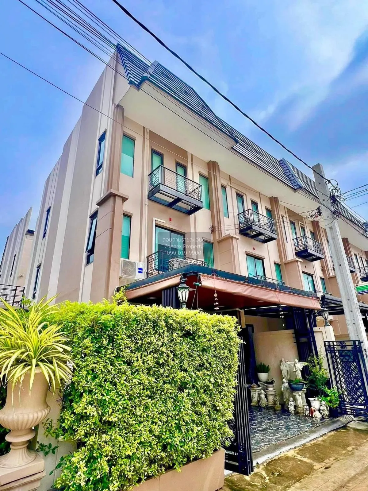 ขายทาวน์เฮ้าส์/ทาวน์โฮม  ดิ ไอเฟล รามคำแหง - กรุงเทพกรีฑา ราษฎร์พ 1