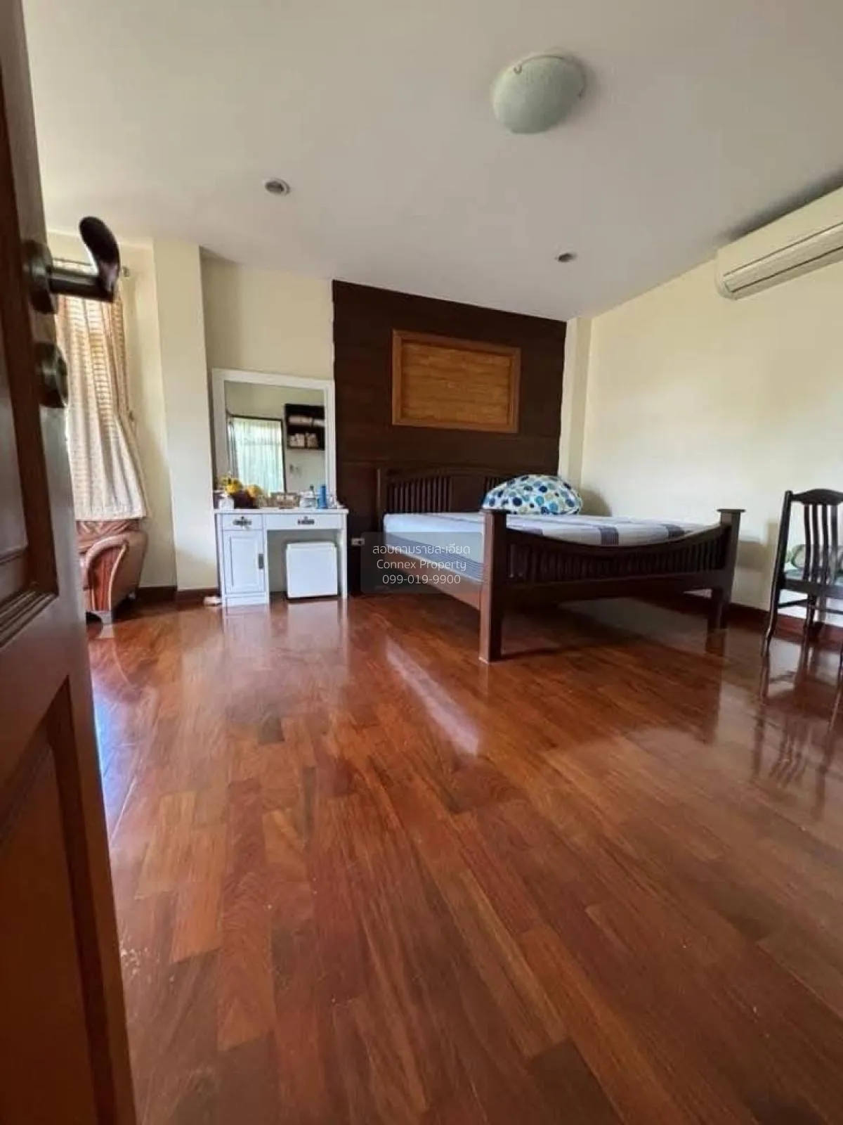 For Sale Soi Somdej Phrachao Taksin 4 , Bang Yiruea , Thon Buri ,