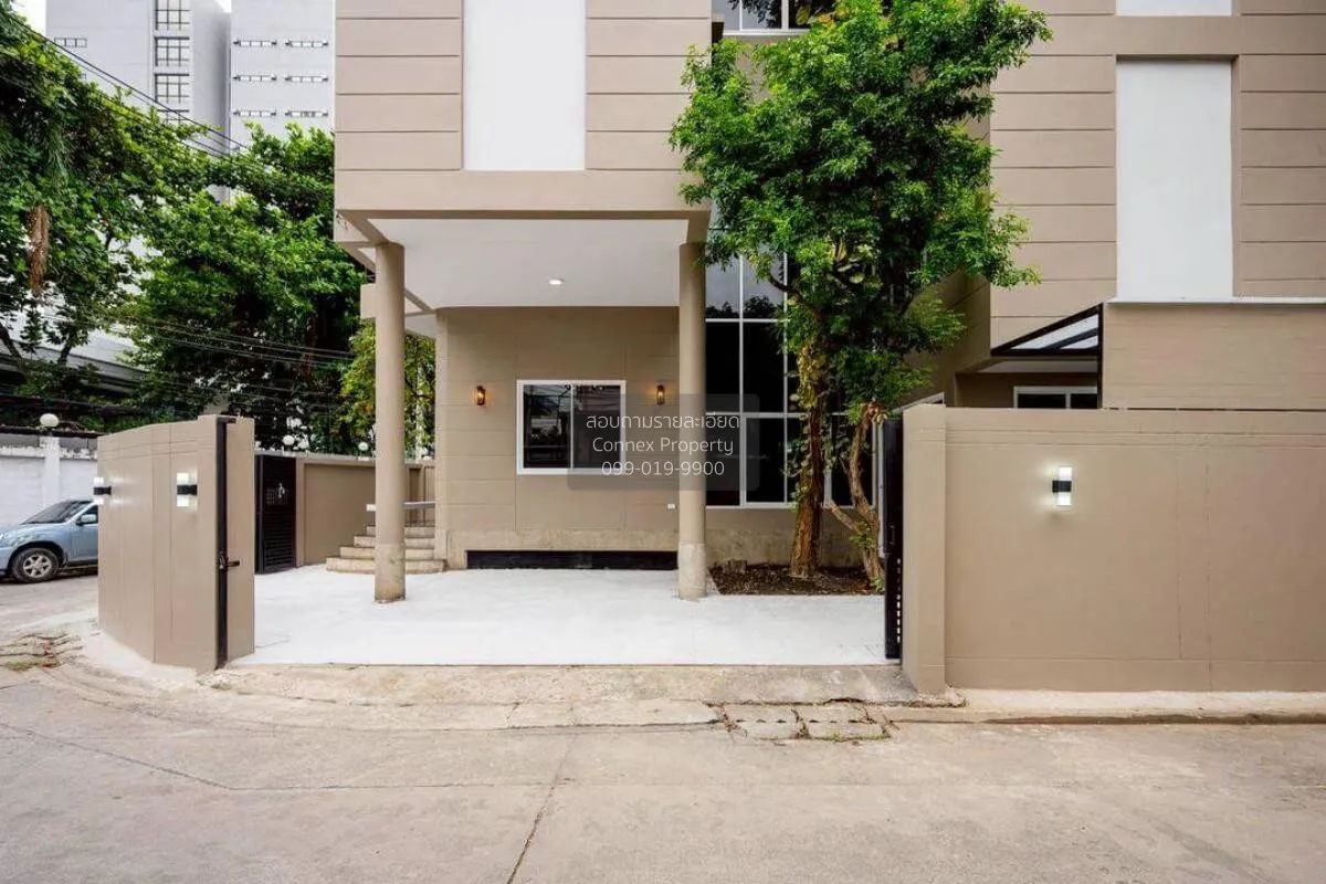 ขายบ้าน  ดิแอมเบอร์ แอท จตุจักร รีโนเวทใหม่ จอมพล  เขต จตุจักร กร