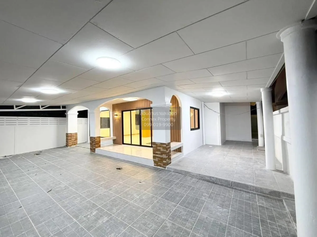 ขายบ้าน  เพชรมณฑลกรีน บางบอน 5 หน้ากว้าง รีโนเวทใหม่ หนองแขม เขต  3