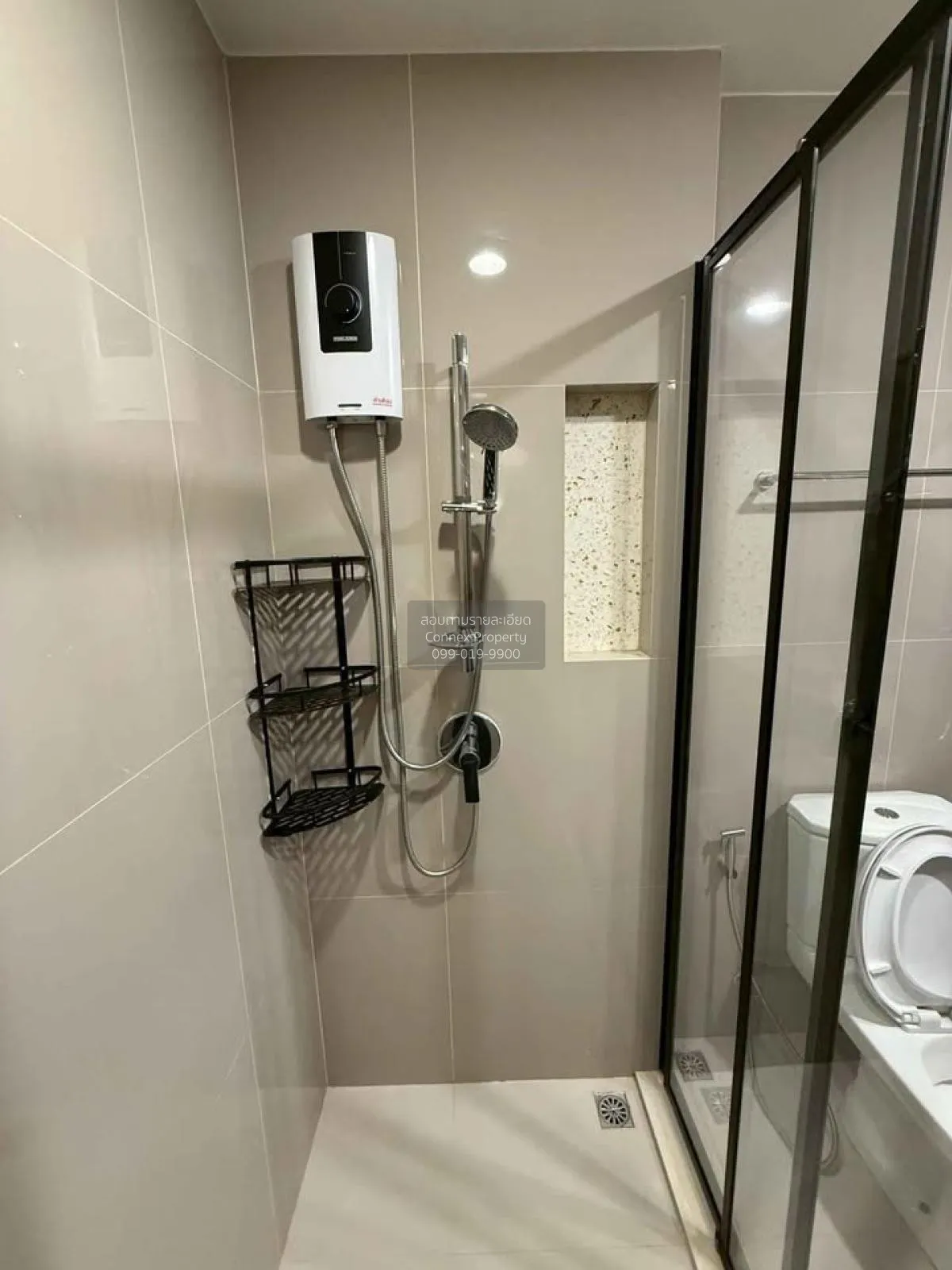 For Rent Condo , XT Huaikhwang , newly renovated , MRT-Huai Khwan