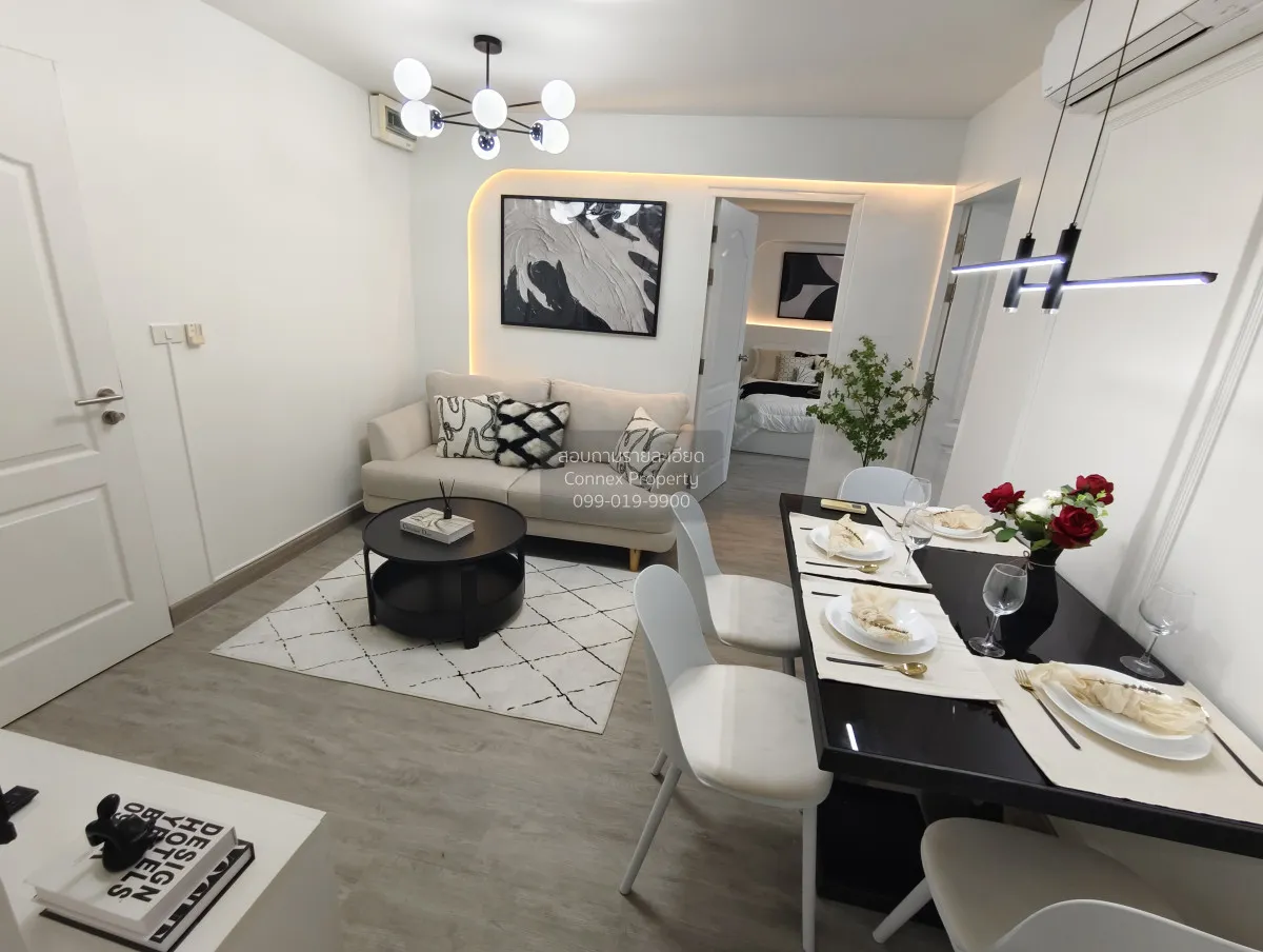 For Sale Condo , Kensington Bearing , newly renovated , BTS-Beari 2