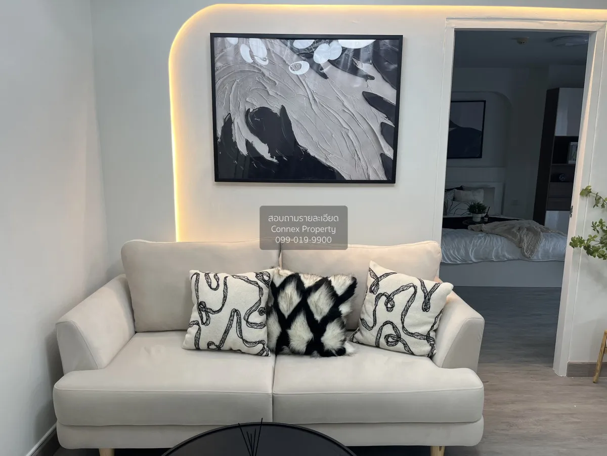 For Sale Condo , Kensington Bearing , newly renovated , BTS-Beari 3