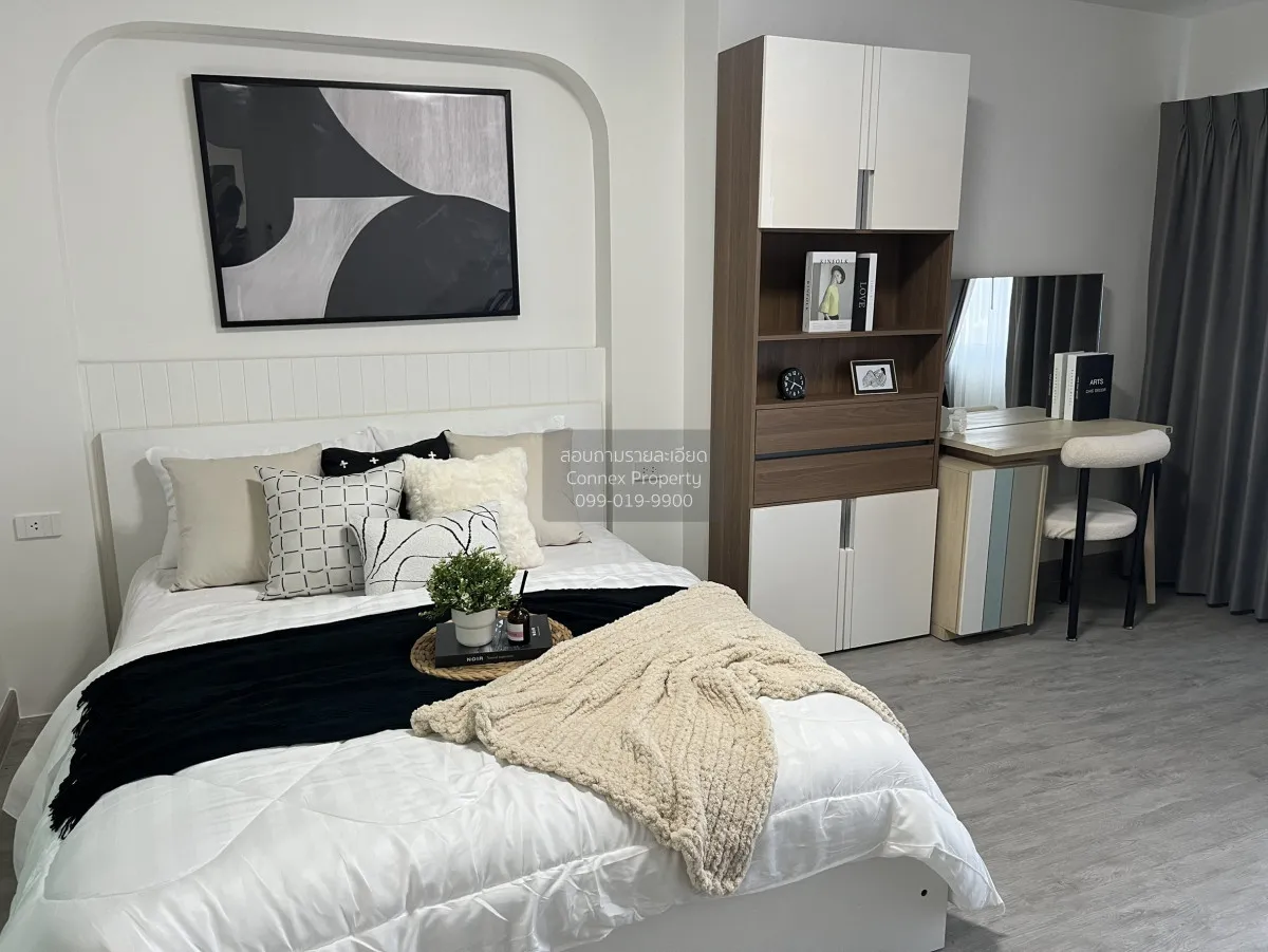 For Sale Condo , Kensington Bearing , newly renovated , BTS-Beari