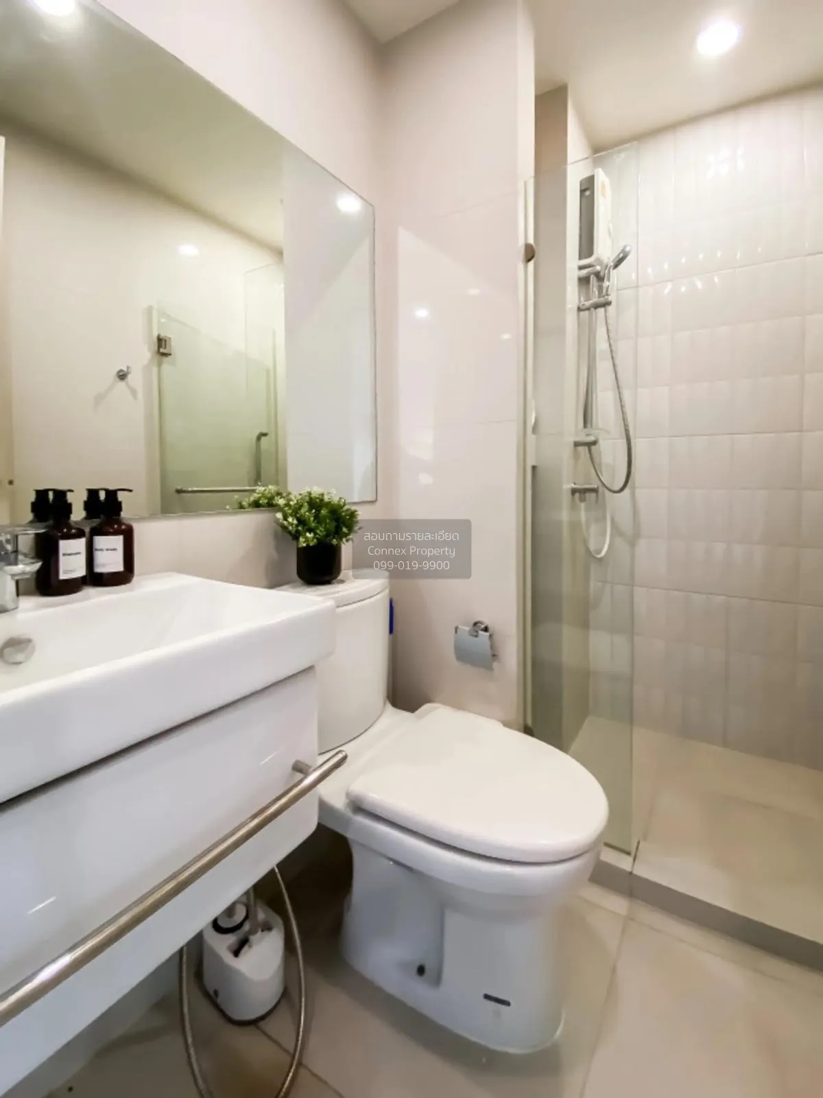 For Rent Condo , Life Asoke , MRT-Phetchaburi , Bang Kapi , Huai 