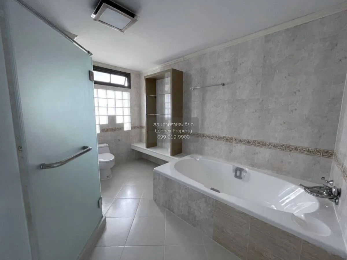 For Rent Condo , Oriental Tower , BTS-Ekkamai , Khlong Tan Nuea ,