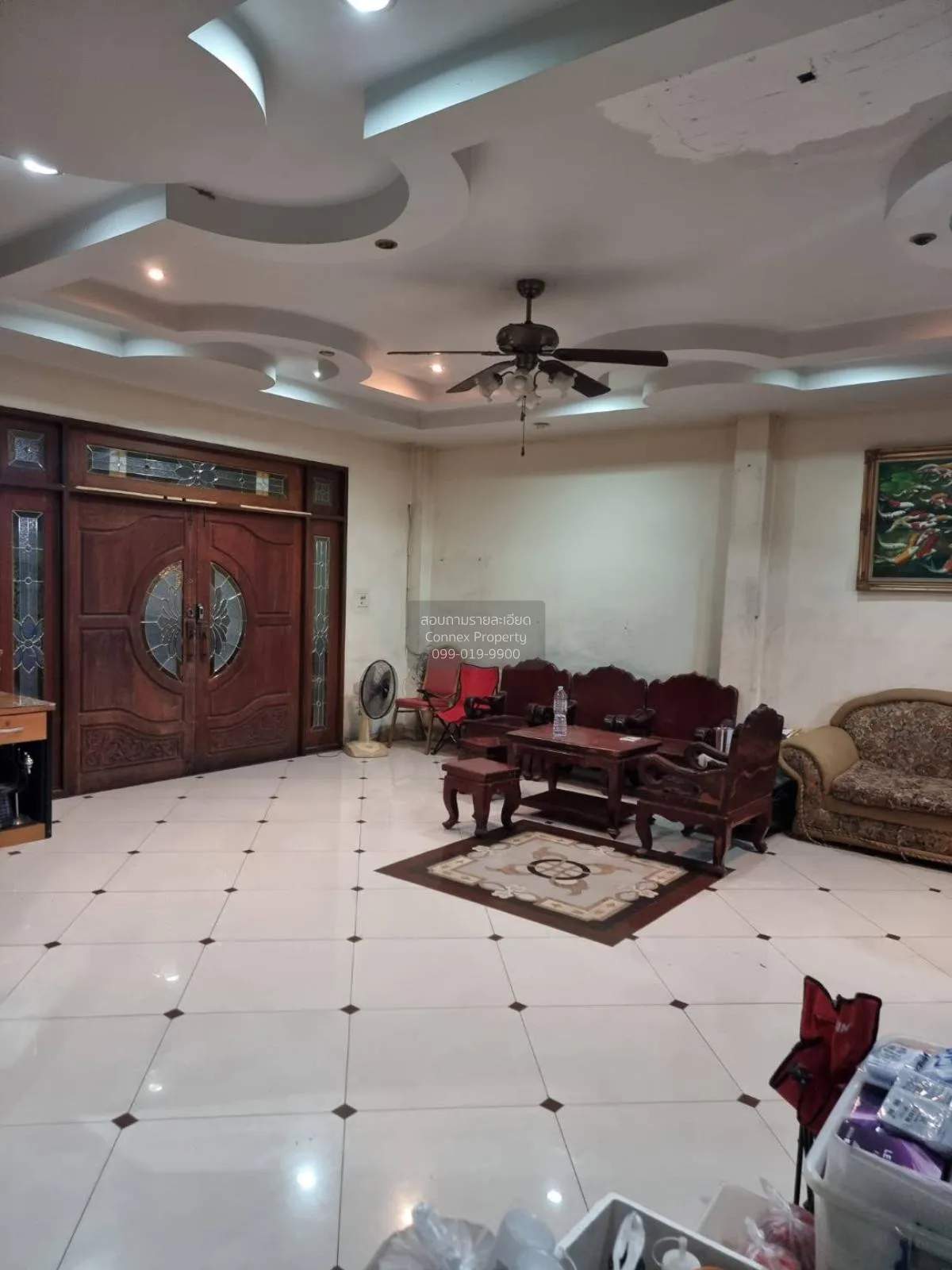 For Sale A two-story house with a large plot of land in the heart 3