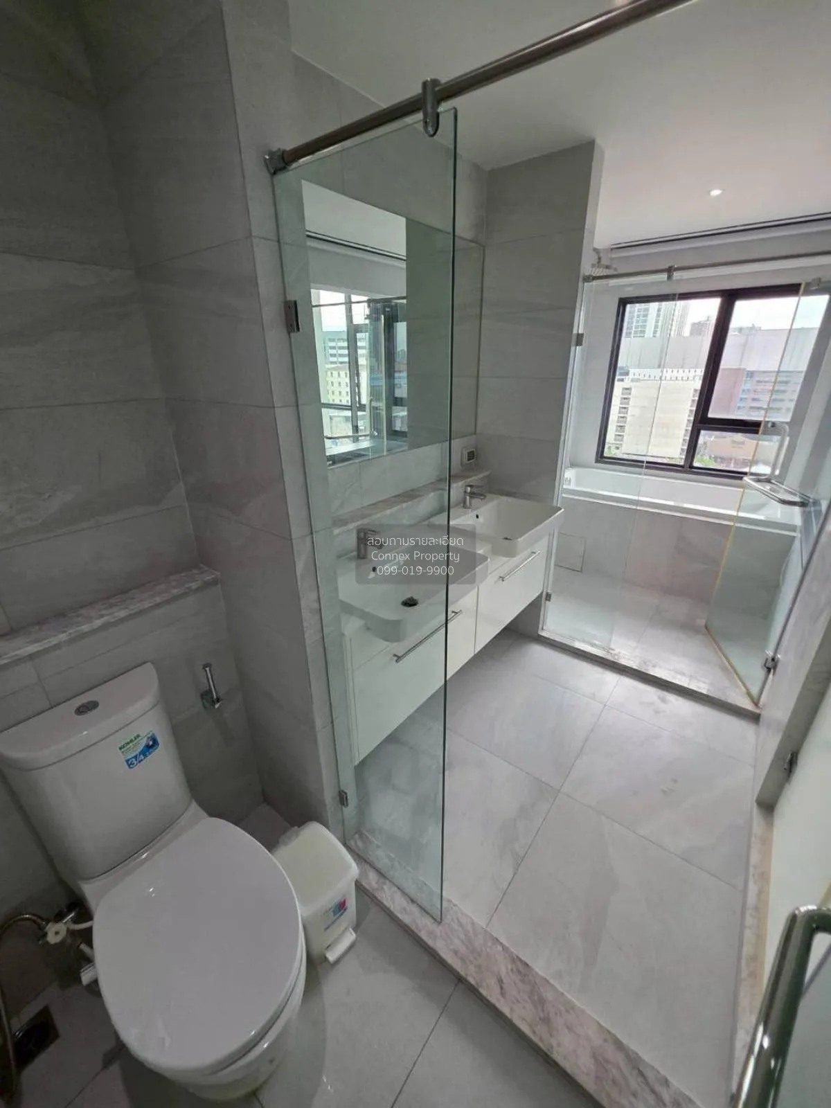 For Rent Condo , RHYTHM Ekkamai , nice view , corner unit , wide 