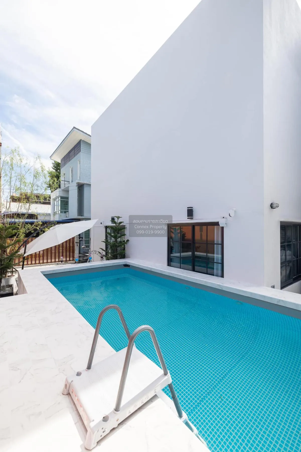 เช่าวิลล่าหรูสระว่ายน้ำส่วนตัว ดีไซน์ทันสมัย ดินแดง เขต ดินแดง กร 2