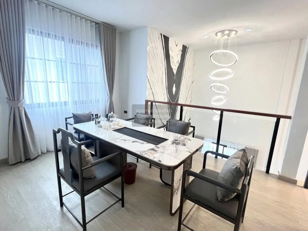 เช่าวิลล่าหรูสระว่ายน้ำส่วนตัว ดีไซน์ทันสมัย ดินแดง เขต ดินแดง กร