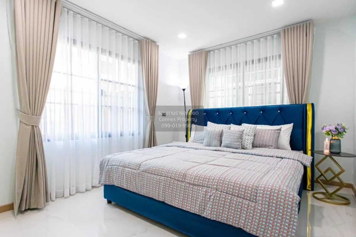 เช่าวิลล่าหรูสระว่ายน้ำส่วนตัว ดีไซน์ทันสมัย ดินแดง เขต ดินแดง กร