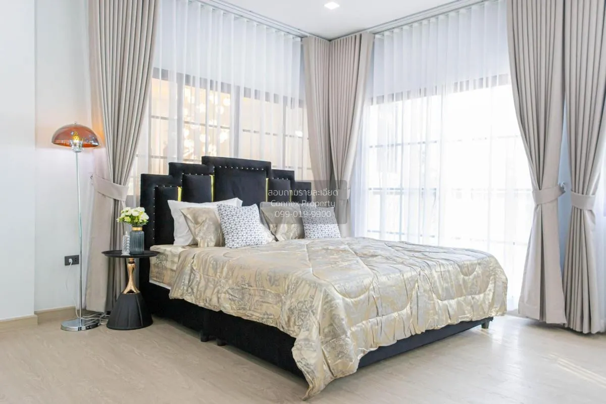 เช่าวิลล่าหรูสระว่ายน้ำส่วนตัว ดีไซน์ทันสมัย ดินแดง เขต ดินแดง กร