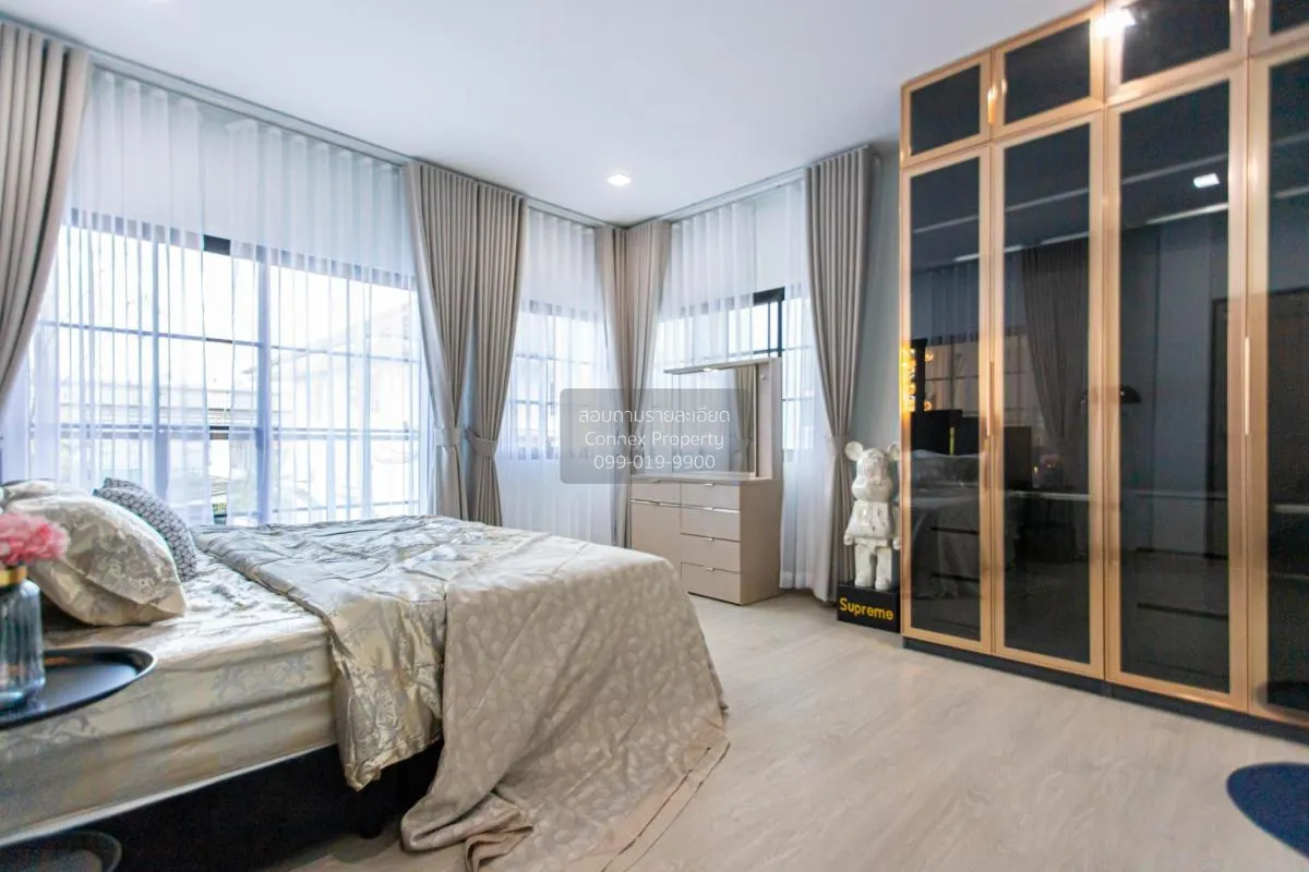 เช่าวิลล่าหรูสระว่ายน้ำส่วนตัว ดีไซน์ทันสมัย ดินแดง เขต ดินแดง กร