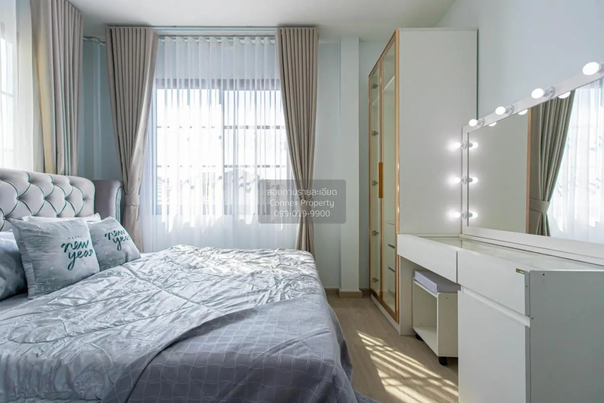 เช่าวิลล่าหรูสระว่ายน้ำส่วนตัว ดีไซน์ทันสมัย ดินแดง เขต ดินแดง กร