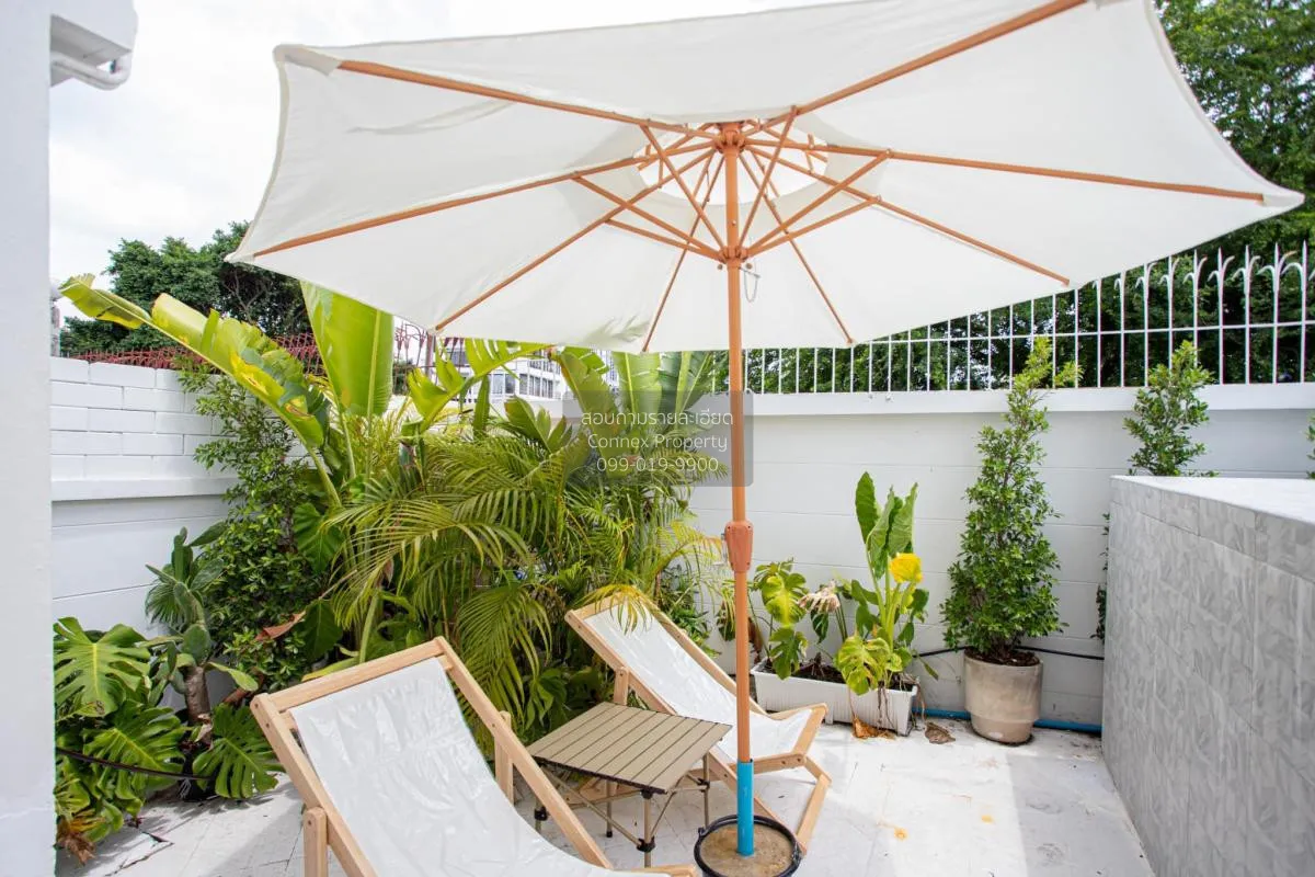 For Rent Modern Luxury Private Pool villa @Ratchada , Ratchadaphi 2