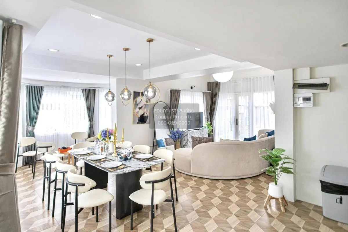 For Rent Modern Luxury Private Pool villa @Ratchada , Ratchadaphi