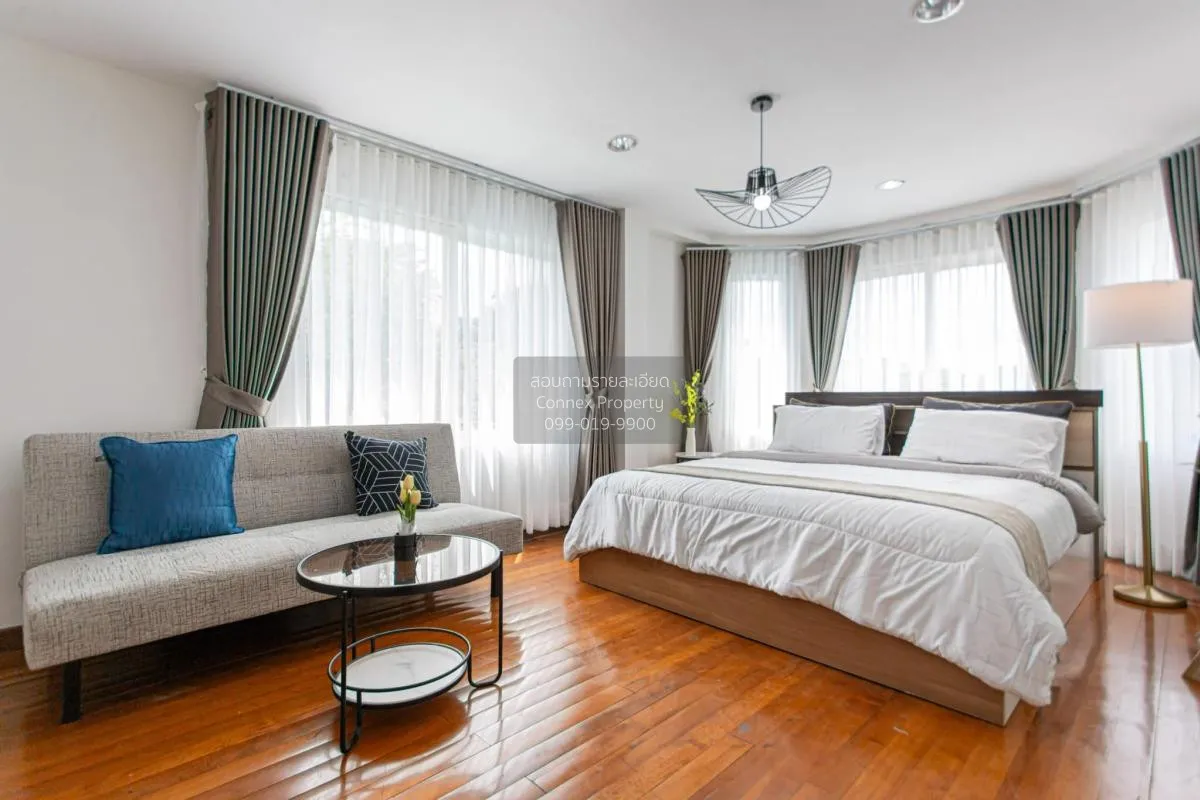 For Rent Modern Luxury Private Pool villa @Ratchada , Ratchadaphi