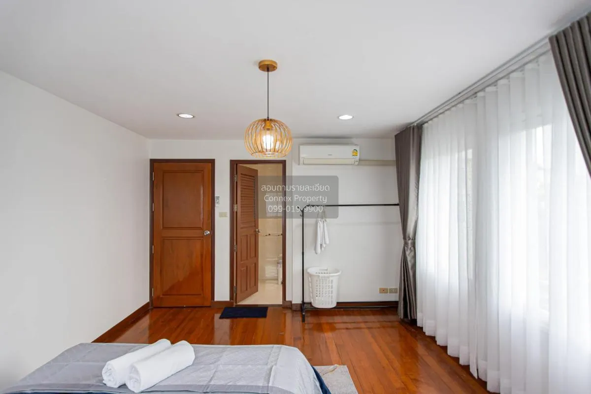 For Rent Modern Luxury Private Pool villa @Ratchada , Ratchadaphi