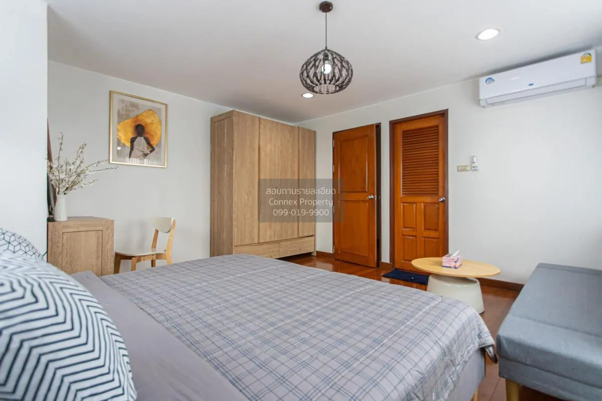 For Rent Modern Luxury Private Pool villa @Ratchada , Ratchadaphi