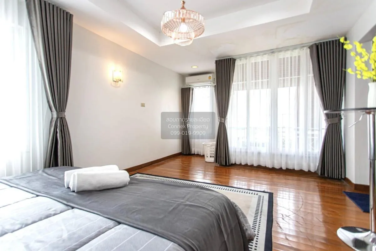 For Rent Modern Luxury Private Pool villa @Ratchada , Ratchadaphi