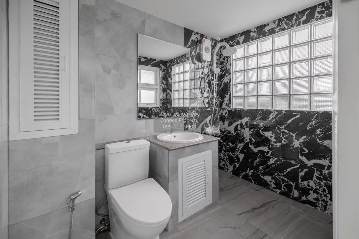 เช่าวิลล่าหรูสระว่ายน้ำส่วนตัว ดีไซน์ทันสมัย @รัชดาภิเษก รัชดาภิเ