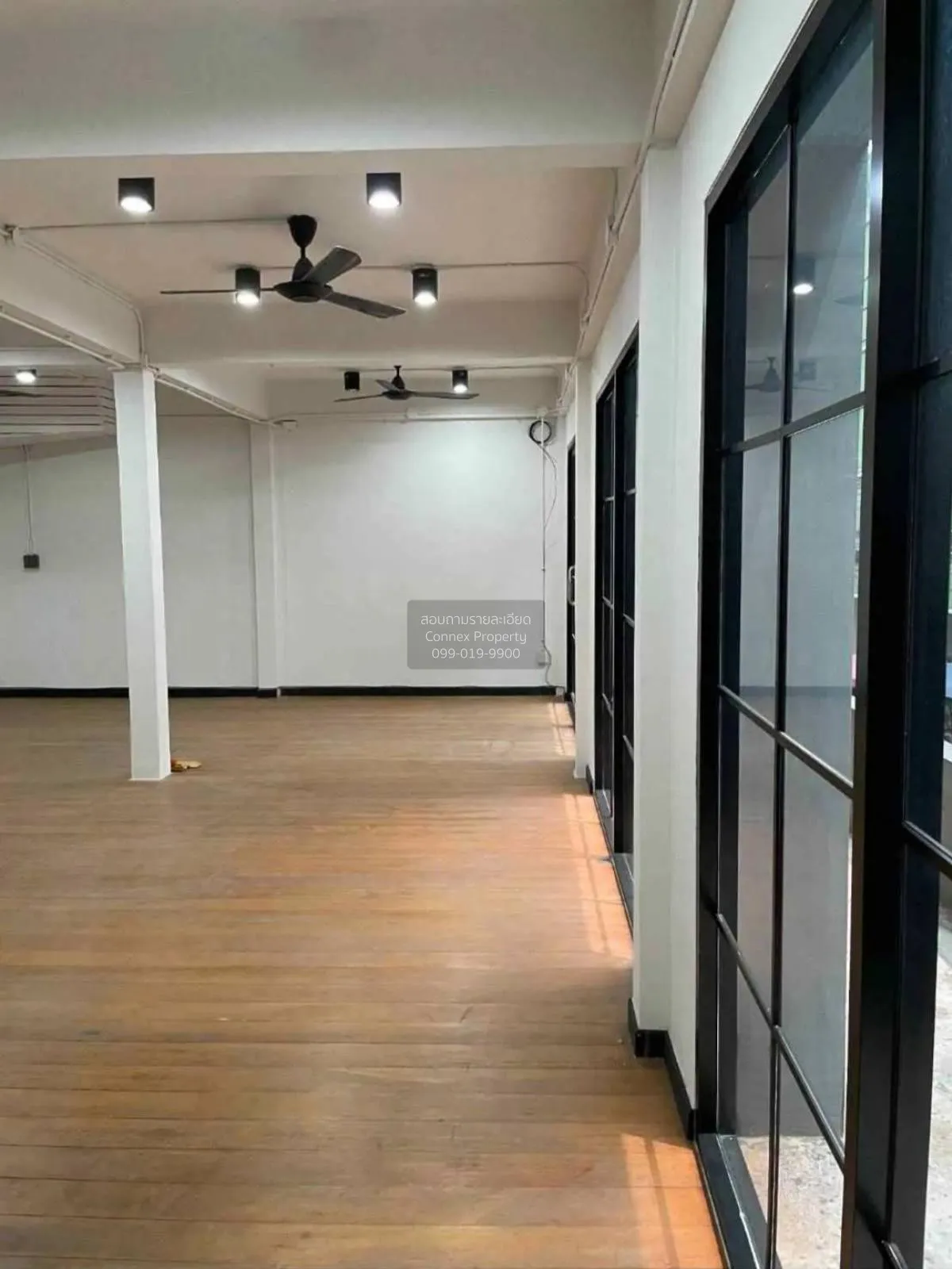 ขายอาคารพาณิชย์ 3 ชั้น ซอยประชาสงเคราะห์ 29 ใกล้ มหาลัยหอการค้าไท