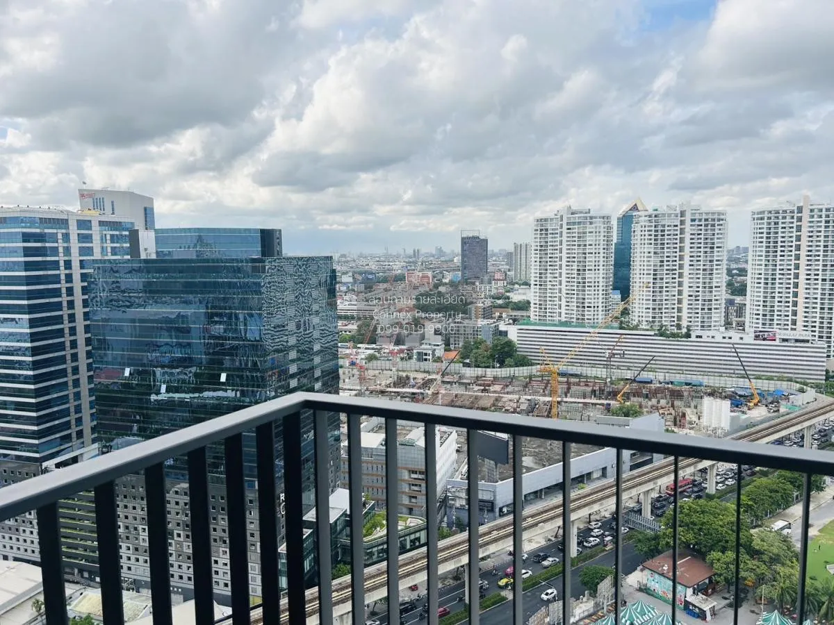 เช่าคอนโด  ไลฟ์ พหล - ลาดพร้าว ชั้นสูง ห้องมุม รีโนเวทใหม่ จตุจัก