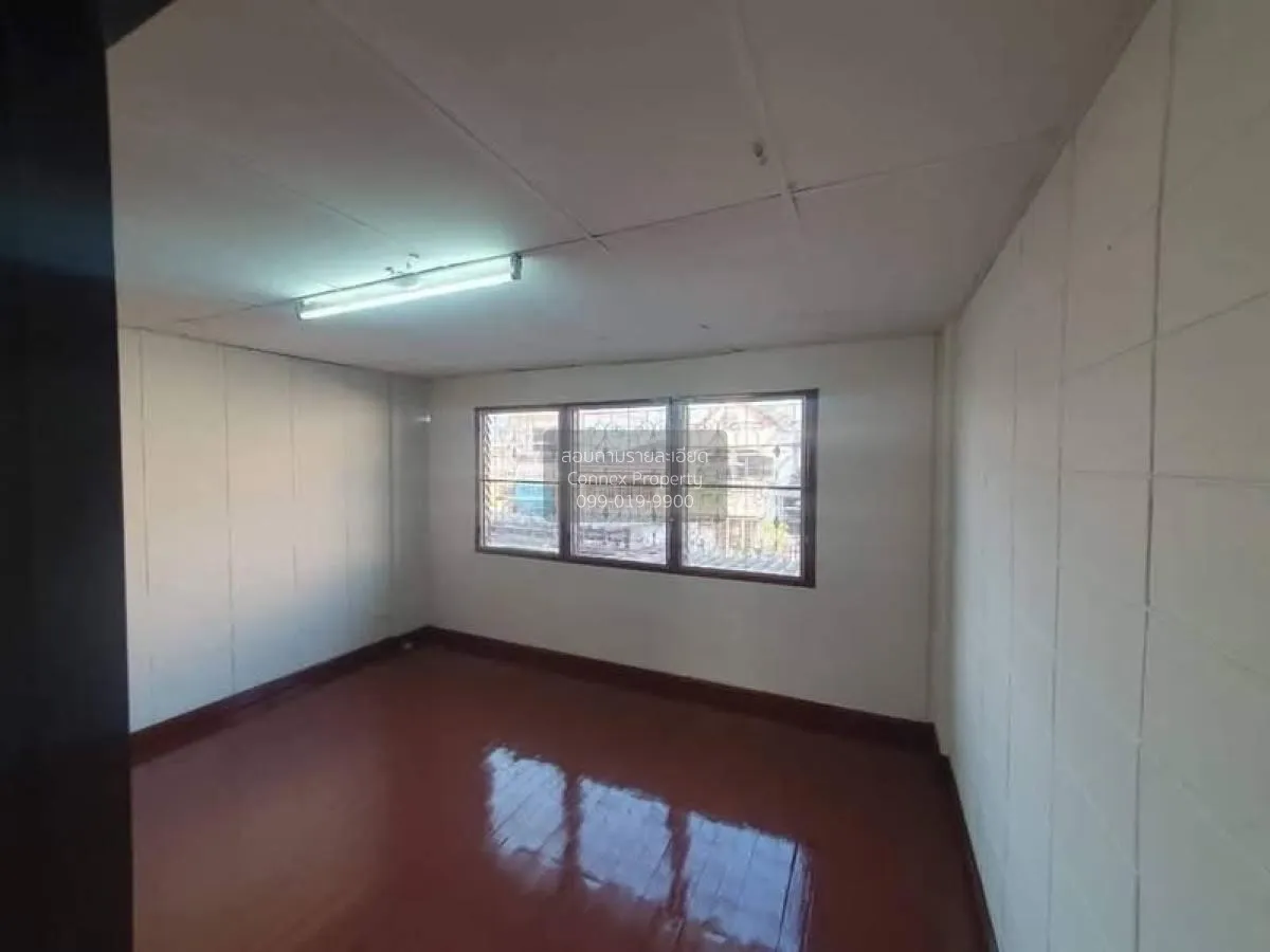 For Sale Townhouse/Townhome  , Prachaniwet 3 , Tha Sai , Mueang N