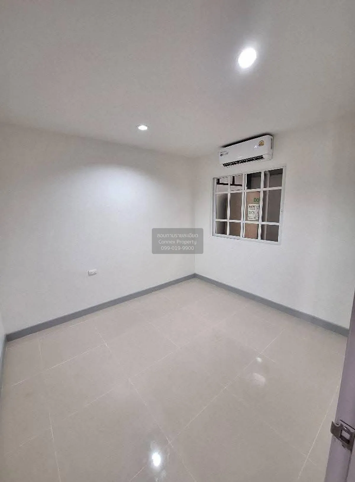 For Sale Townhouse/Townhome  , I Leaf Prime Rama 2 km.14 , wide f