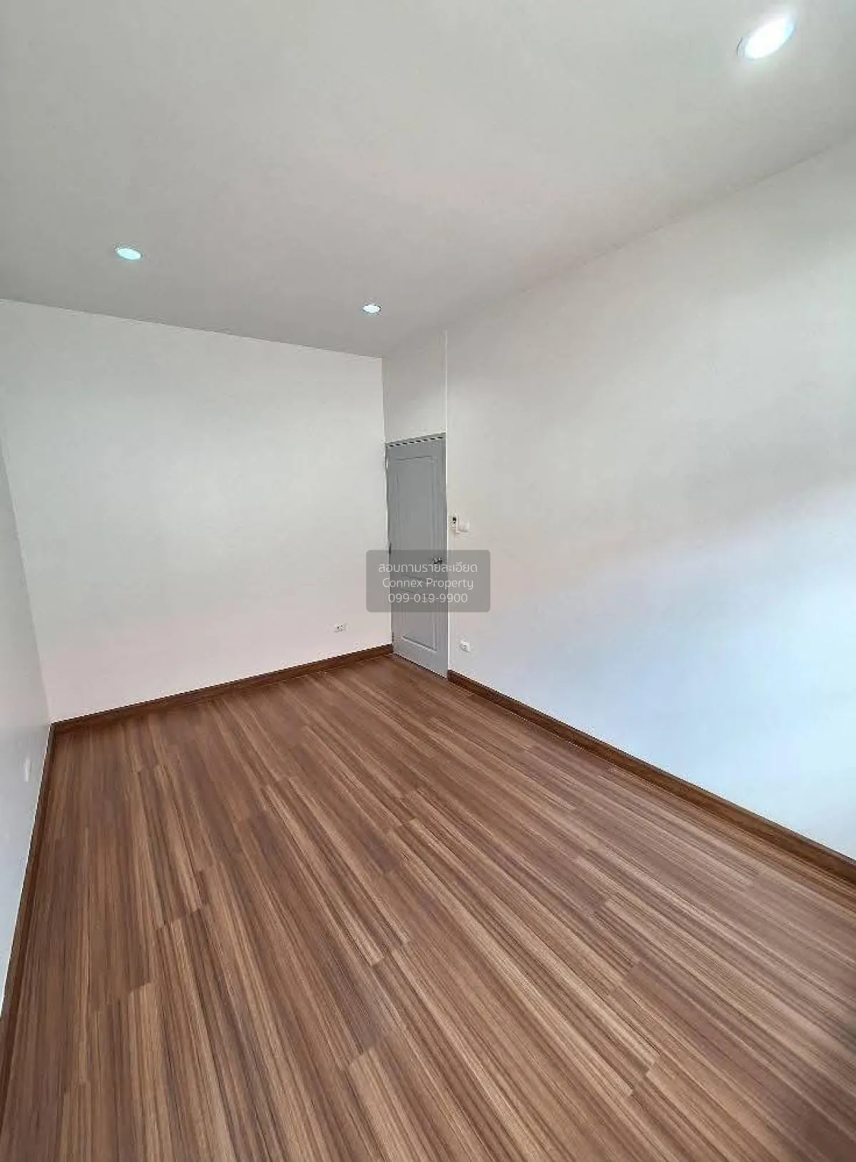 For Sale Townhouse/Townhome  , I Leaf Prime Rama 2 km.14 , wide f