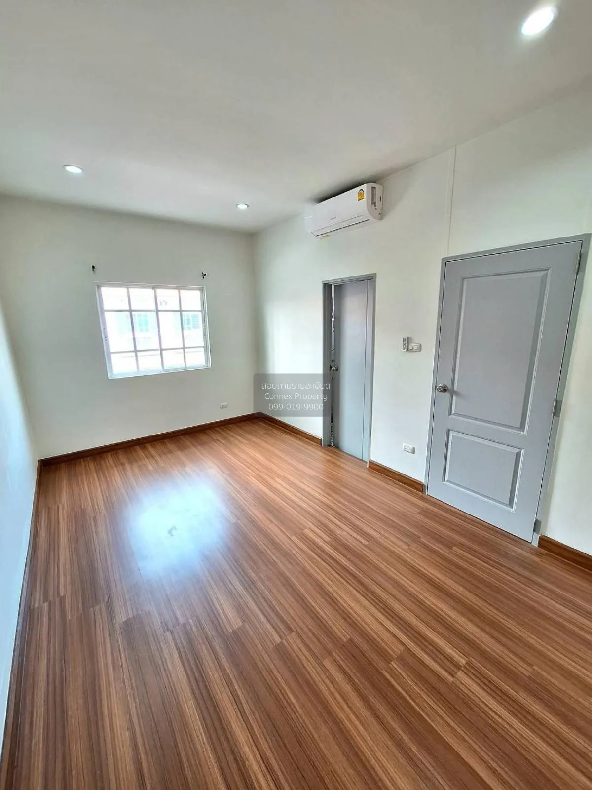 For Sale Townhouse/Townhome  , I Leaf Prime Rama 2 km.14 , wide f