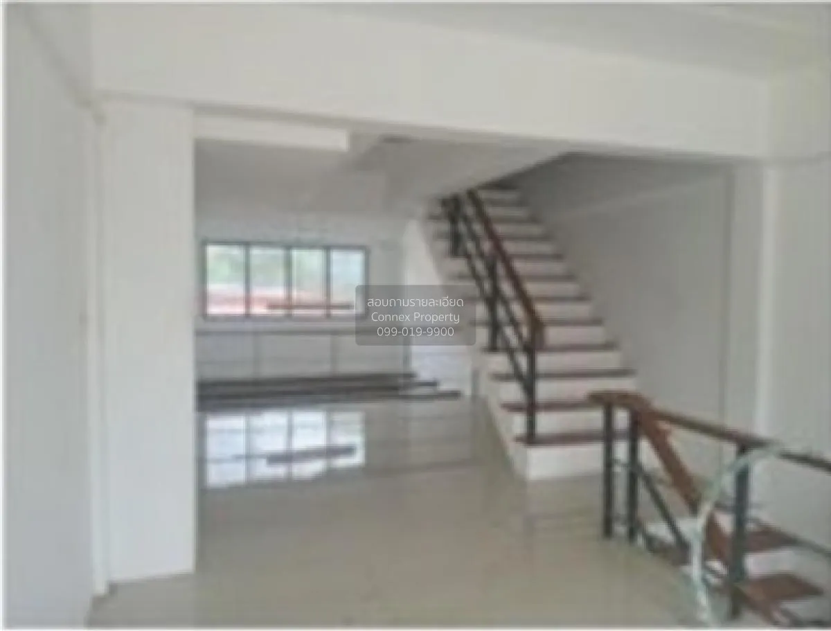 For Sale Commercial 3.5 floors area 404 square meters Mueang Chon