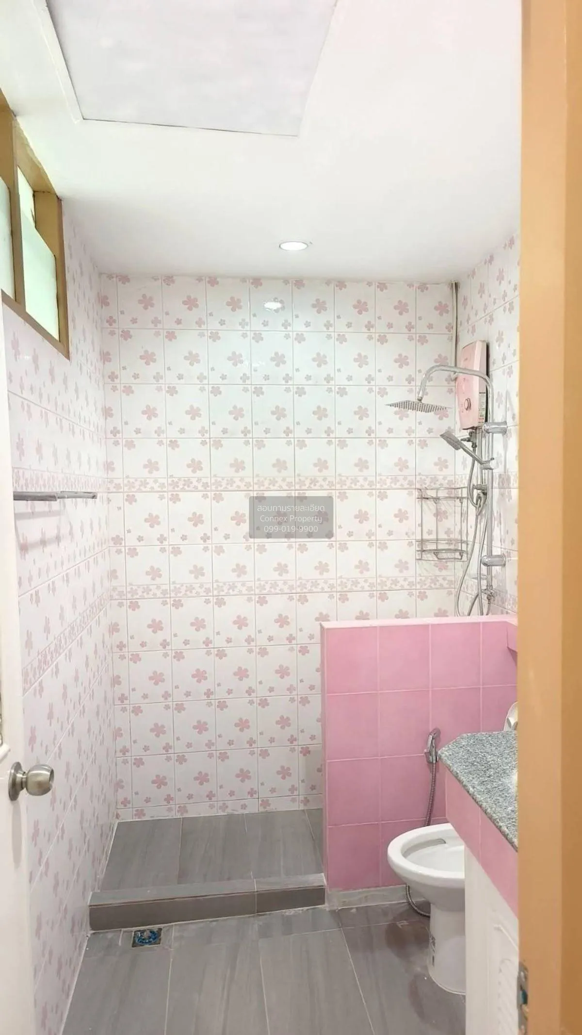 For Sale Townhouse/Townhome  , Baan Fah Rangsit, Khlong 4 , Bueng