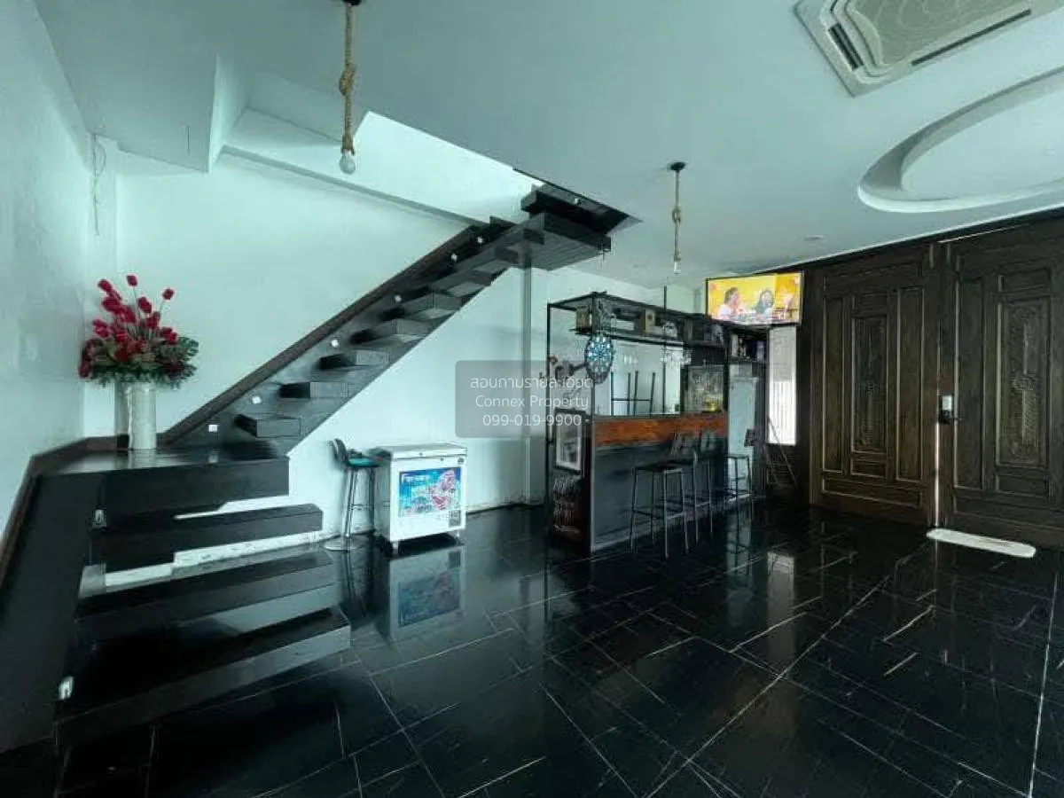 ขายบ้านเดี่ยว 3 ชั้น หลังมุม ลาดพร้าววังหิน ลาดพร้าว เขต ลาดพร้าว 4