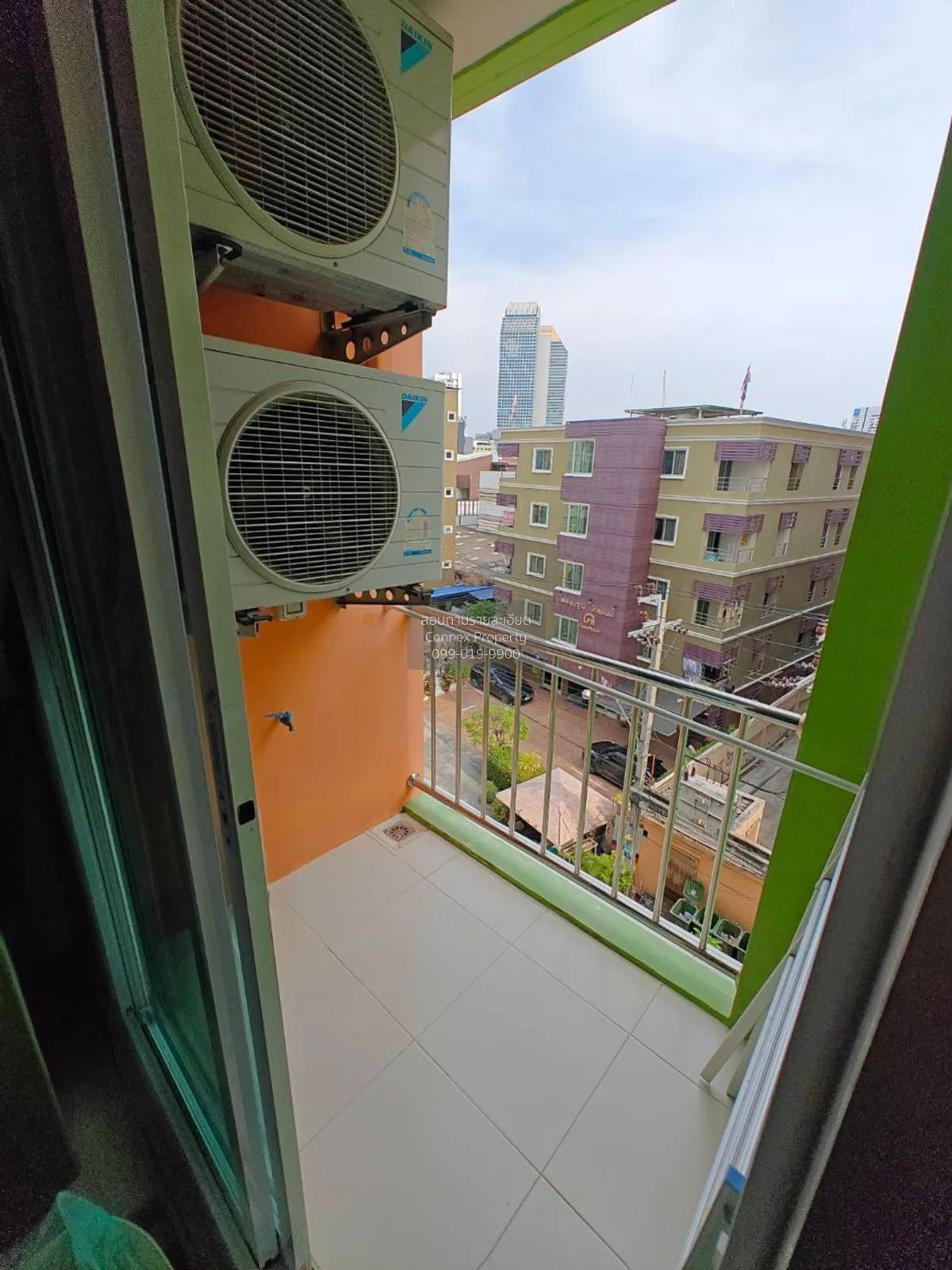 ขายคอนโด  เอมเมอรัลด์ เรสซิเดนท์ รัชดา MRT-ห้วยขวาง ดินแดง เขต ดิ