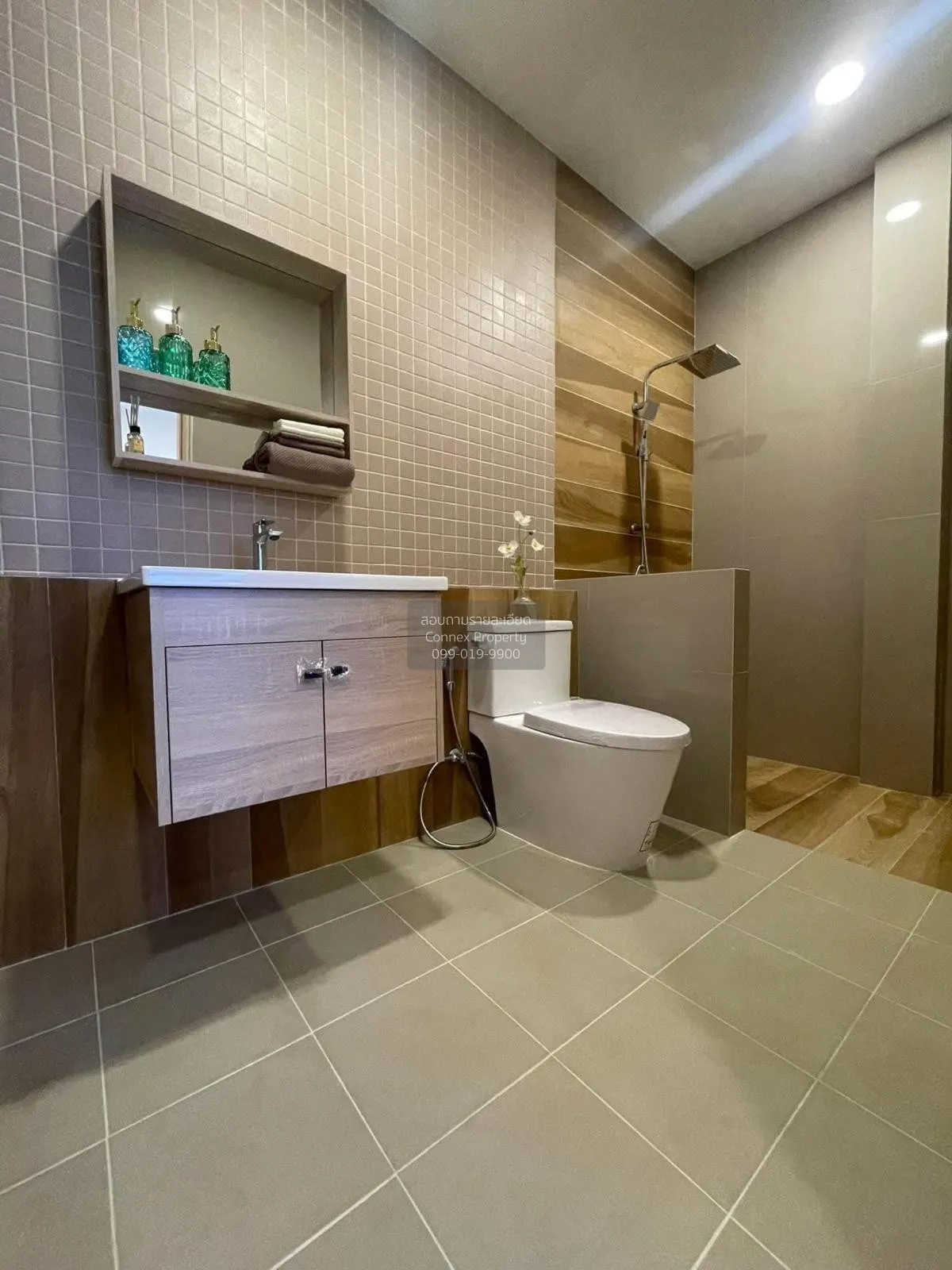 ขายทาวน์เฮ้าส์/ทาวน์โฮม  อา - เล็ก โฮม หน้ากว้าง หนองปากโลง เมือง