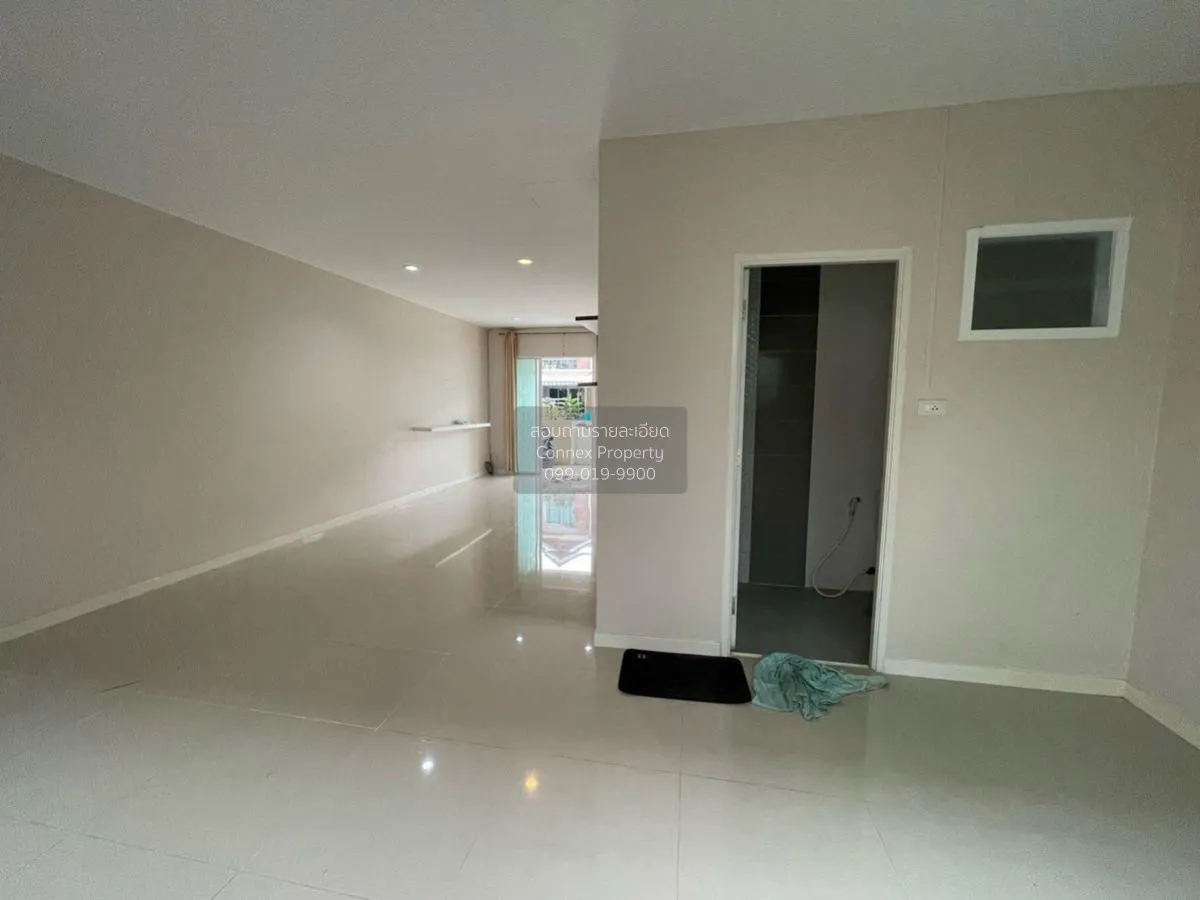 For Rent Townhouse/Townhome  , Banpisan Suvarnabhumi 2/1 Bang Cha 4