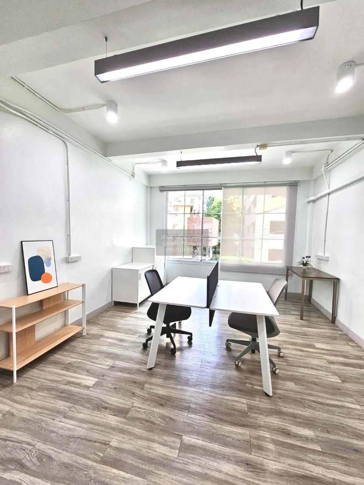 For Rent 3 - storey commercial area 165 square meters Soi Sukhumv