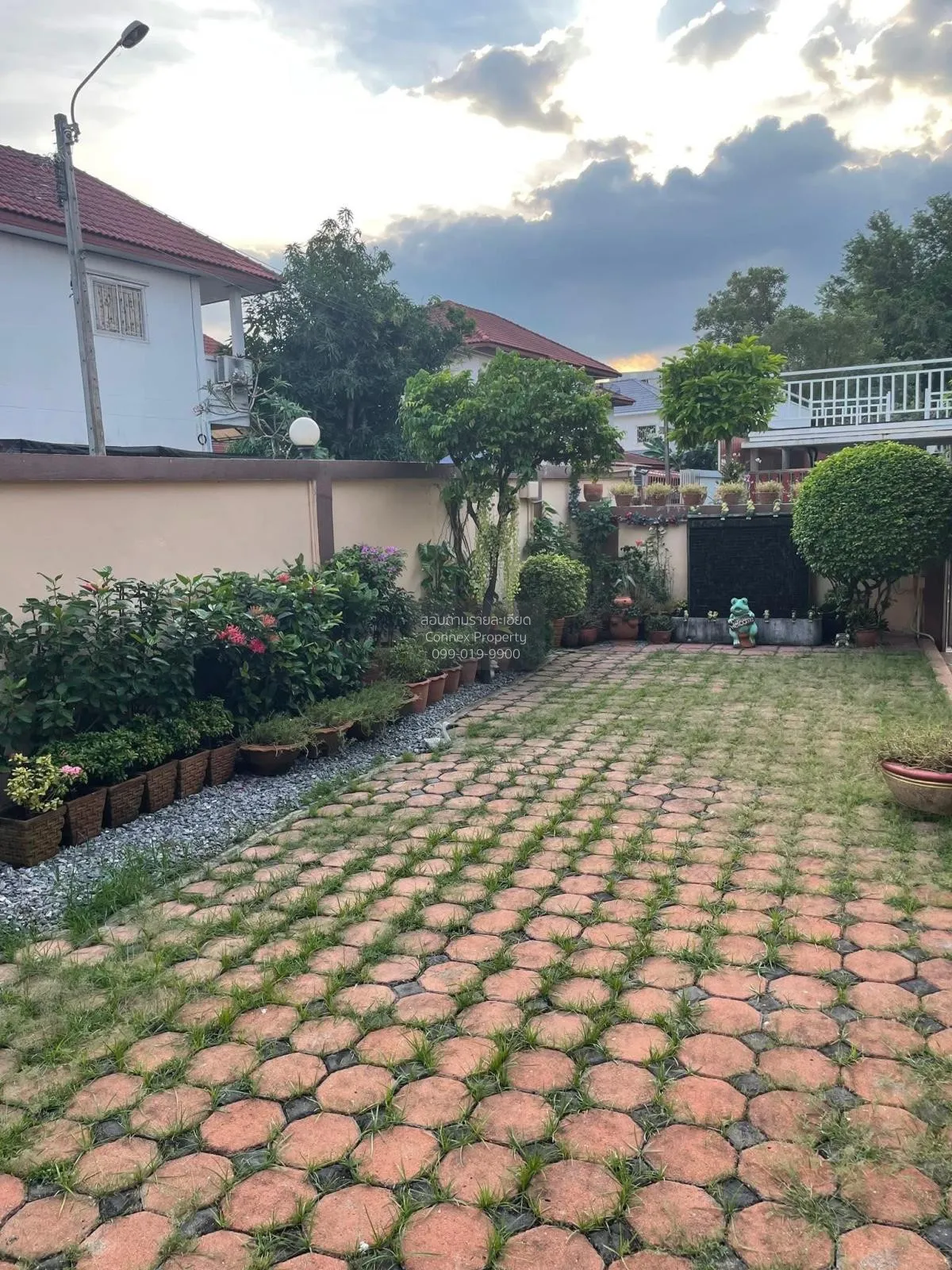 For Sale House , Baan Tawanthong 3 , wide frontage , Nong Khaem ,