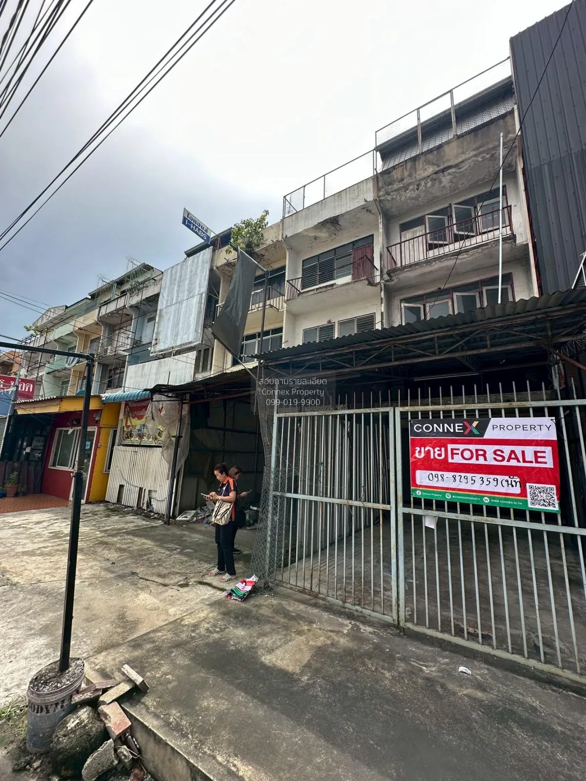 ขายอาคารพาณิชย์ 3 ชั้น พื้นที่ 16 ตารางวา กรุงเทพ บางกะปิ คันนายา 3