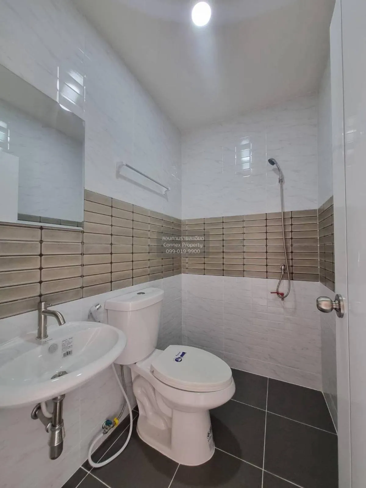 ขายทาวน์เฮ้าส์/ทาวน์โฮม  นันทิชา 4 รีโนเวทใหม่ ไทรน้อย ไทรน้อย นน