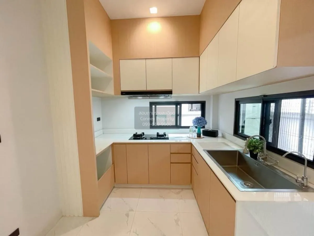 For Sale House , Bangkok Boulevard Rama 5 , corner unit , Mahasaw 4