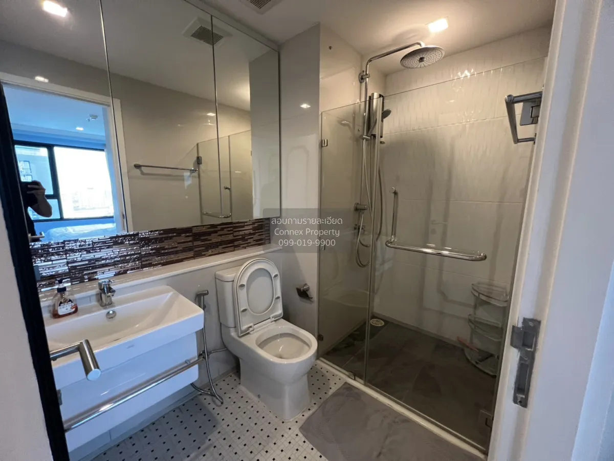 For Rent Condo , Life Ladprao , high floor , corner unit , newly 